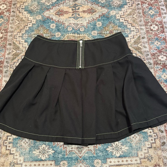 Royal Bones By Tripp Black & Lime Green Lace-Up Skirt Size XL - Picture 8 of 8